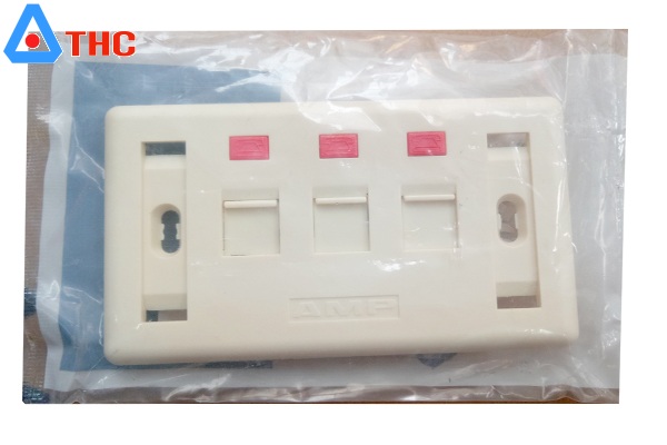 Mặt wallplate 3 cổng AMP